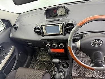 Toyota: Toyota Ist: 2003 г., 1.5 л, Автомат, Бензин, Хэтчбэк — 9