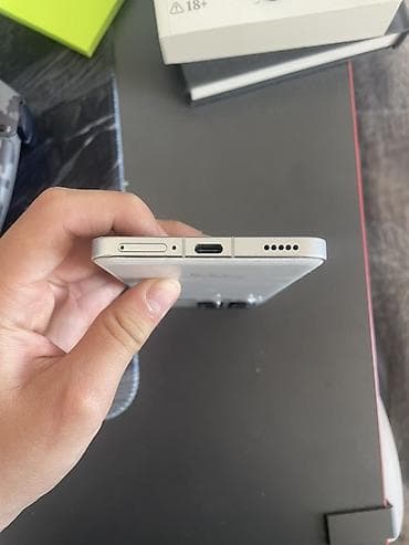 Мобильные телефоны и аксессуары: Poco F6 Pro, Б/у, 256 ГБ, цвет - Белый — 5