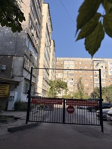 бишкек масковиский район: 5 и более комнат, 100 м², 106 серия, 3 этаж, Евроремонт — 1