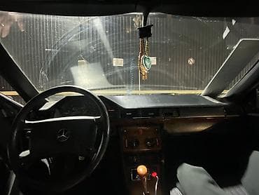 дворники машина: Mercedes-Benz W124: 1990 г., 2.3 л, Ручные, Седан — 6