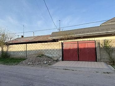 кунту участок: Продаётся дом с участком в селе Кунтуу центр, ограждённый высоким — 3