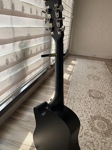 Аңчылык жана балык уулоо: Продаю акустическую гитару Новая, в идеальном состоянии Все струны — 3