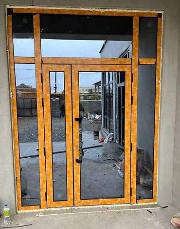 Услуги: Стеклянная дверь на заказ, Входная, Для офиса, Двухстворчатая, Распашная, Бесплатный замер — 3