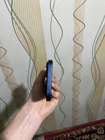 mi note: IPhone 13, Б/у, 128 ГБ, Midnight, Защитное стекло, Чехол, 76 % — 6