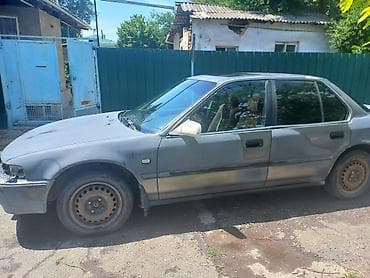 4 тактный: Honda Accord: 1990 г., Бензин, Седан — 3