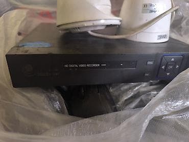 xbox dvr: Комплект видеонаблюдения: - 2 купольные камеры (проводные), одна с — 2