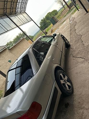 Унаа сатуу: Audi 100: 1991 г., 2.8 л, Кол менен иштөөчү, Бензин, Седан — 4