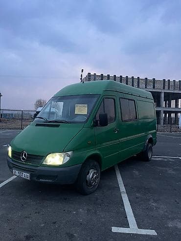 мерседес т 1: Mercedes-Benz Sprinter средний база, высокий крыша), зелёный фургон — 3