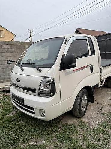 трактор беларус1221: Легкий грузовик, Kia, Стандарт, Б/у — 2