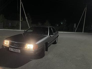 Audi: Audi 100: 1988 г., 2.3 л, Кол менен иштөөчү, Газ, Седан — 5