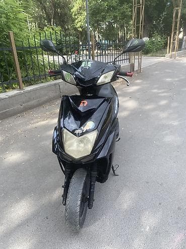 Унаа: Макси-скутер M8, 150 куб. см, Бензин, Колдонулган — 1