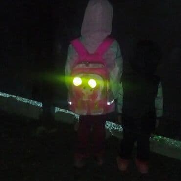 прокат национальных костюмов для детей: Светоотражающие значки на булавке для школьников отражают свет в — 3