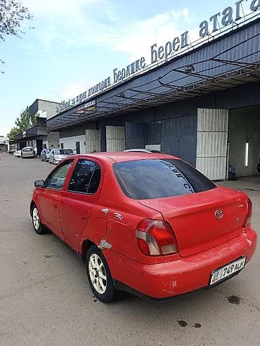 Toyota Echo: 2000 г., 1.5 л, Автомат, Бензин, Седан — 2
