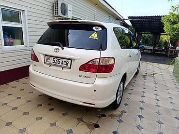 windom 2003: Toyota Ipsum: 2004 г., 2.4 л, Автомат, Газ, Минивэн — 5