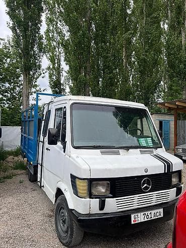 школьный автобус: Грузовик, Mercedes-Benz, Дубль, Б/у — 1