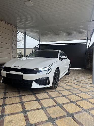 Kia K5: 2023 г., 2 л, Бензин