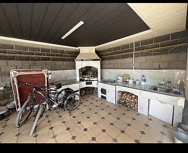 помишения баткен: 🏡 Срочно продается двухэтажный особняк в Арча-Бешике! 📍 Район — 6