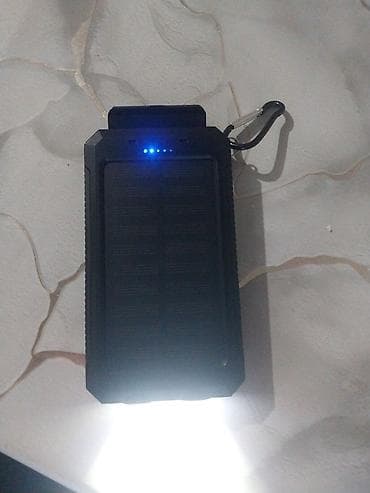Солнечная внешняя батарея (power bank) с фонариком и компасом