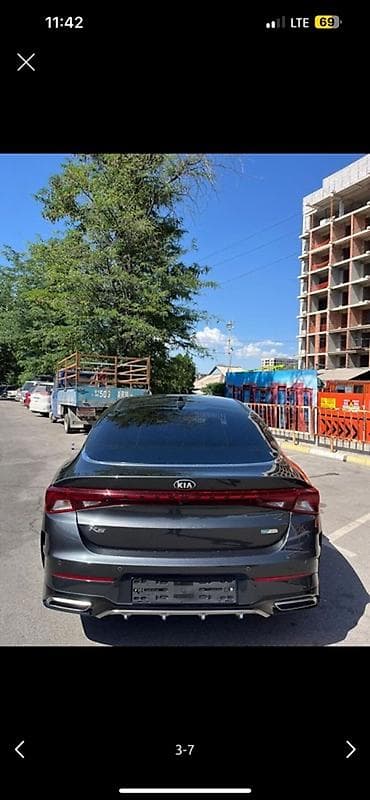 roewe ei5: Kia K5: 2022 г., 1.6 л, Гибрид, Седан — 2