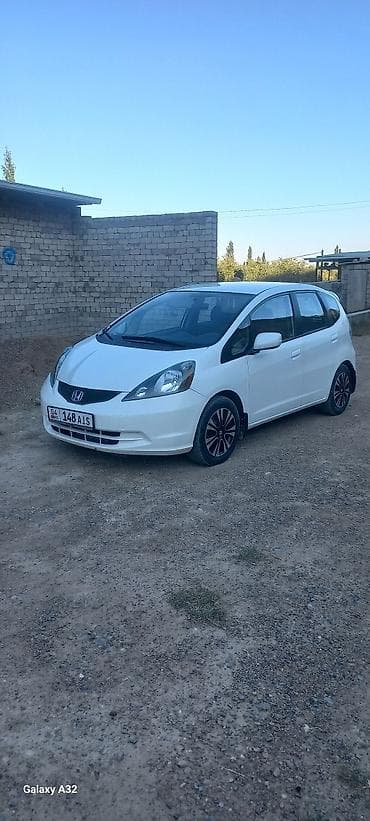 тюнинг аккорд 7: Honda Fit: 2014 г., 1.5 л, Механика, Бензин, Хэтчбэк — 9