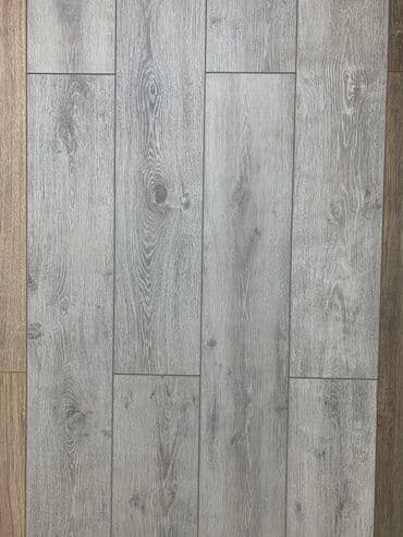 Продаю ламинат оптом и в розницу склад ламинат ламинат строй