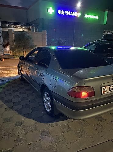 Toyota Avensis: 2001 г., 1.8 л, Автомат, Бензин, Седан — 3
