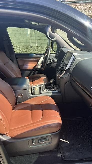 range over: Toyota Land Cruiser: 2017 г., 5.7 л, Автомат, Бензин, Внедорожник — 3