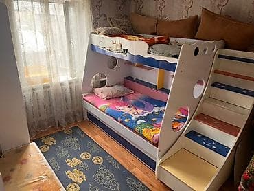 Үйлөр: Дом с прилегающей коммерческой площадкой и навесом. Продаётся большой — 3