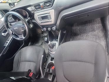 рекчтон ж 4: Kia Rio: 2016 г., 1.6 л, Механика, Бензин, Седан — 5