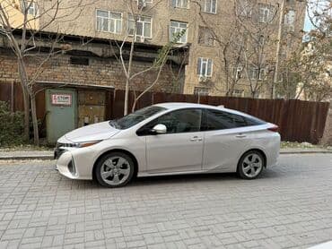 электромобили в рассрочку бишкек: Toyota Prius: 2017 г., 1.8 л, Вариатор, Электромобиль, Хэтчбэк — 2