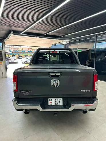 gac gs3: RAM 1500 Crew Cab — брутальный полноразмерный пикап с акцентом на мощь — 8