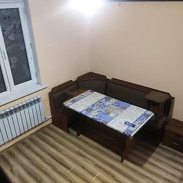двух этажный дом: Комната на втором этаже частного дома - Просторное помещение — 7