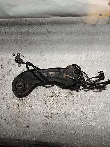 прессованный: Продам рычаг подвески задний в сборе с кронштейнами и — 2