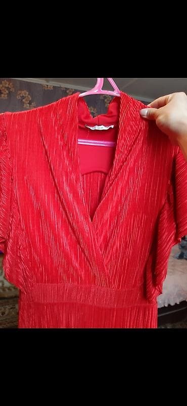 second hand: Платье на выпускной! Продаю очень красивое шикарное вечернее красное — 2