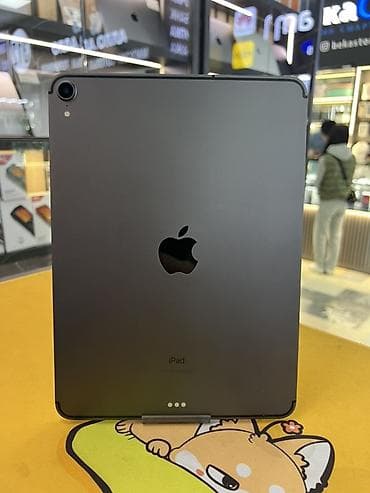 Планшет, Apple, память 256 ГБ, 11" - 12", Wi-Fi, Б/у, Классический цвет - Серый