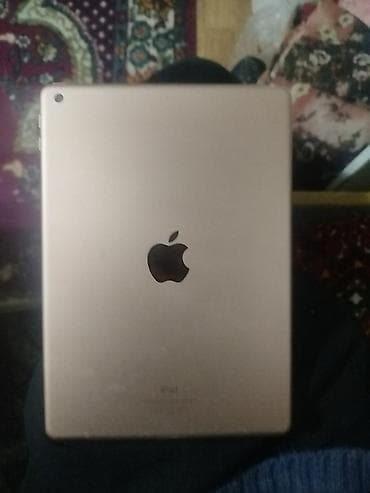 Планшет, Apple, память 128 ГБ, 9" - 10", Wi-Fi, Классический цвет - Золотой