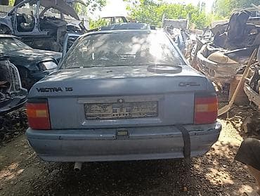 бампер c4: Opel Vectra A 1.6 (седан)
машина на разборе — 2
