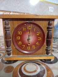 срочно продаю в связи с переездом: Советские часы,1000сом, нерабочие — 1