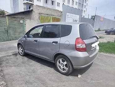полик машины: Honda Fit: 2004 г., 1.2 л, Механика, Хэтчбэк — 3