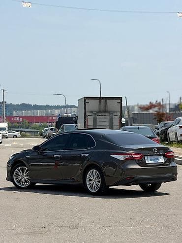 e2 byd: Toyota Camry: 2020 г., 2.5 л, Автомат, Гибрид — 4