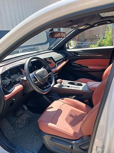 китайский машыны: Changan X5 Plus: 2025 г., 1.5 л, Автомат, Бензин, Кроссовер — 4