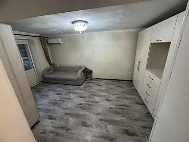 Кыймылсыз мүлк: 1 бөлмө, Менчик ээси, Чогуу жашоосу жок, Толугу менен эмереги бар — 4