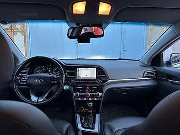 Транспорт: Hyundai Avante: 2019 г., 1.6 л, Вариатор, Бензин, Седан — 7