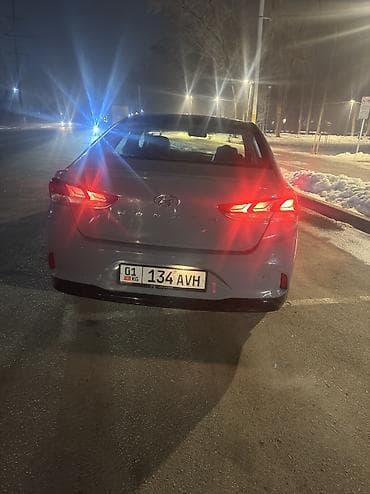 santa fe: Hyundai Sonata: 2018 г., 2 л, Автомат, Газ, Седан — 7