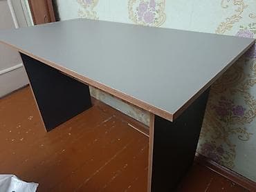 Промышленная химия: Простой прямой стол для работы/учёбы. - Материал: ЛДСП. - Столешница — 1