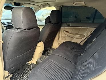 Транспорт: Honda Accord: 2004 г., Автомат, Бензин — 9