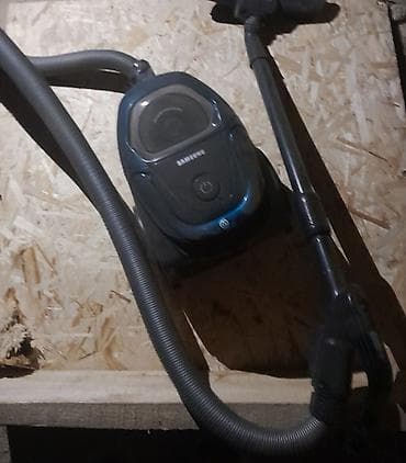 165 гц: Пылесос Samsung (контейнерного типа) - Компактный корпус с кнопкой — 1