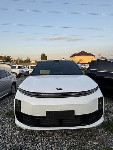 Lixiang L6: 2024 г., 1.5 л, Автомат, Гибрид, Кроссовер