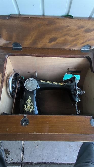 самовар старый: Швейная машина в ножной тумбе (педальный привод) - Классическая — 2