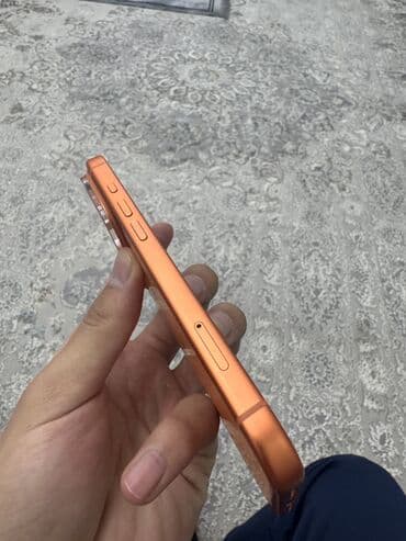 про pro: IPhone 17 Pro, Б/у, 256 ГБ, Оранжевый, Кабель, Коробка, 100 % — 5